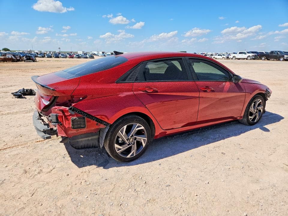 2025 HYUNDAI ELANTRA SEL SPORT 3