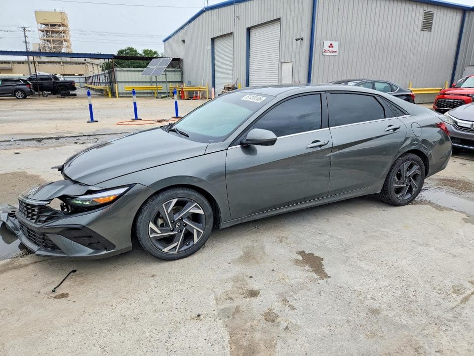2025 HYUNDAI ELANTRA SEL - 1