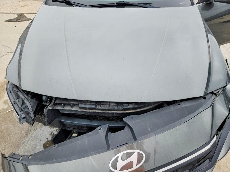 2025 HYUNDAI ELANTRA SEL 11