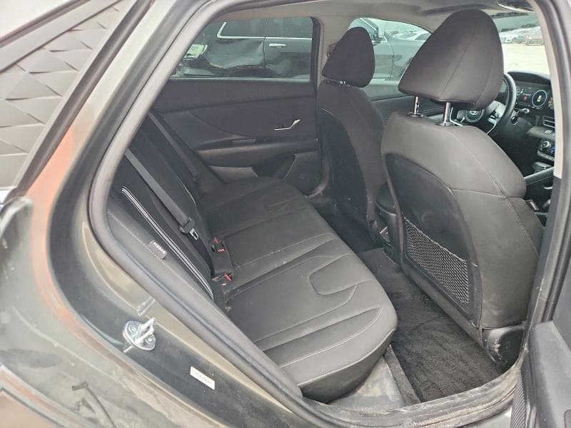 2025 HYUNDAI ELANTRA SEL 10