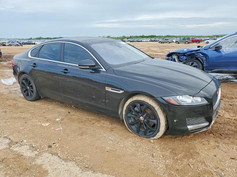 2017 JAGUAR XF PREMIUM PREMIUM 4