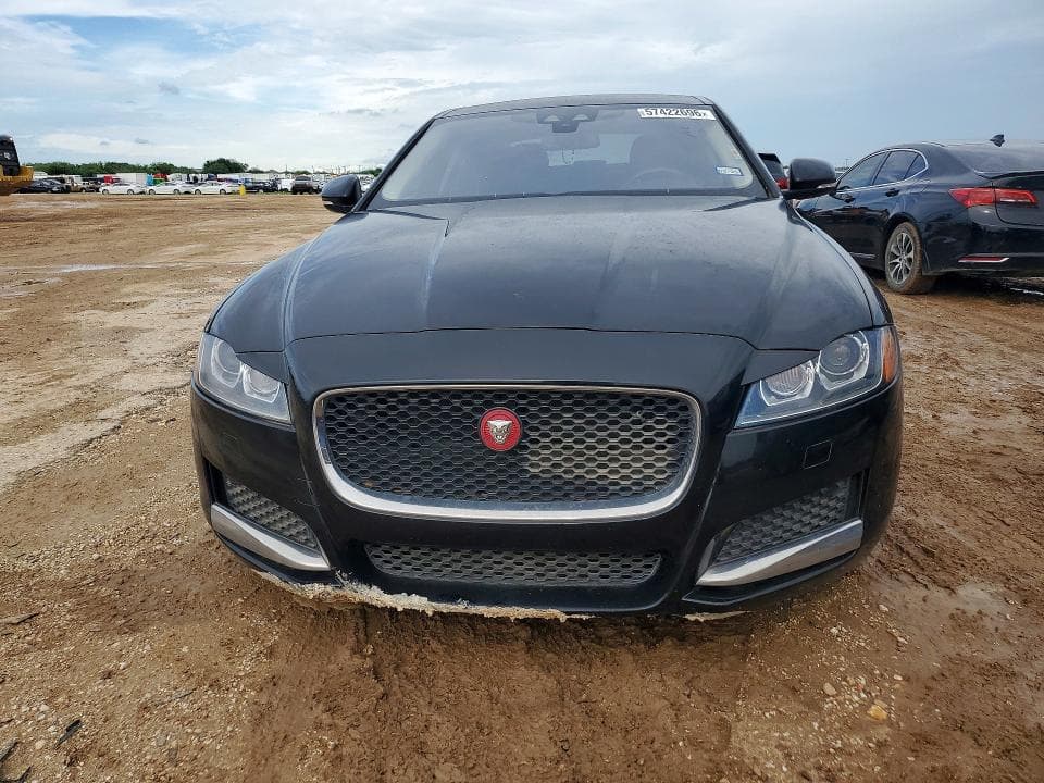 2017 JAGUAR XF PREMIUM PREMIUM 5