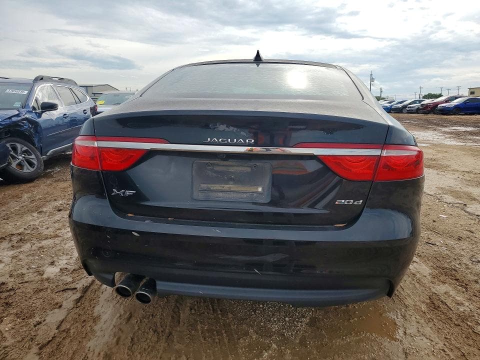 2017 JAGUAR XF PREMIUM PREMIUM 6