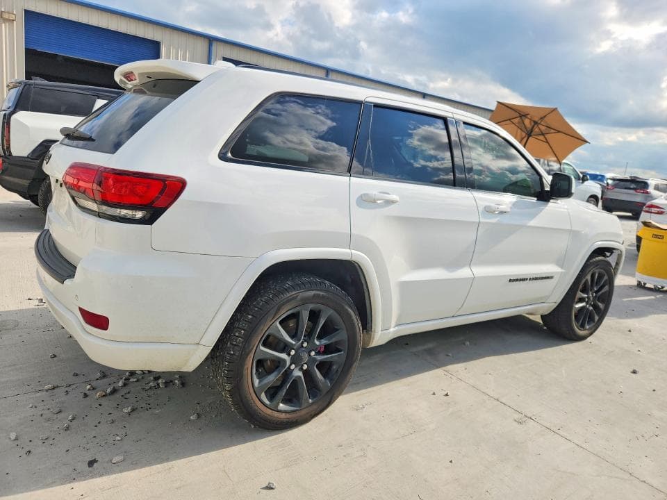 2020 JEEP GRAND CHEROKEE LAREDO LAREDO 3
