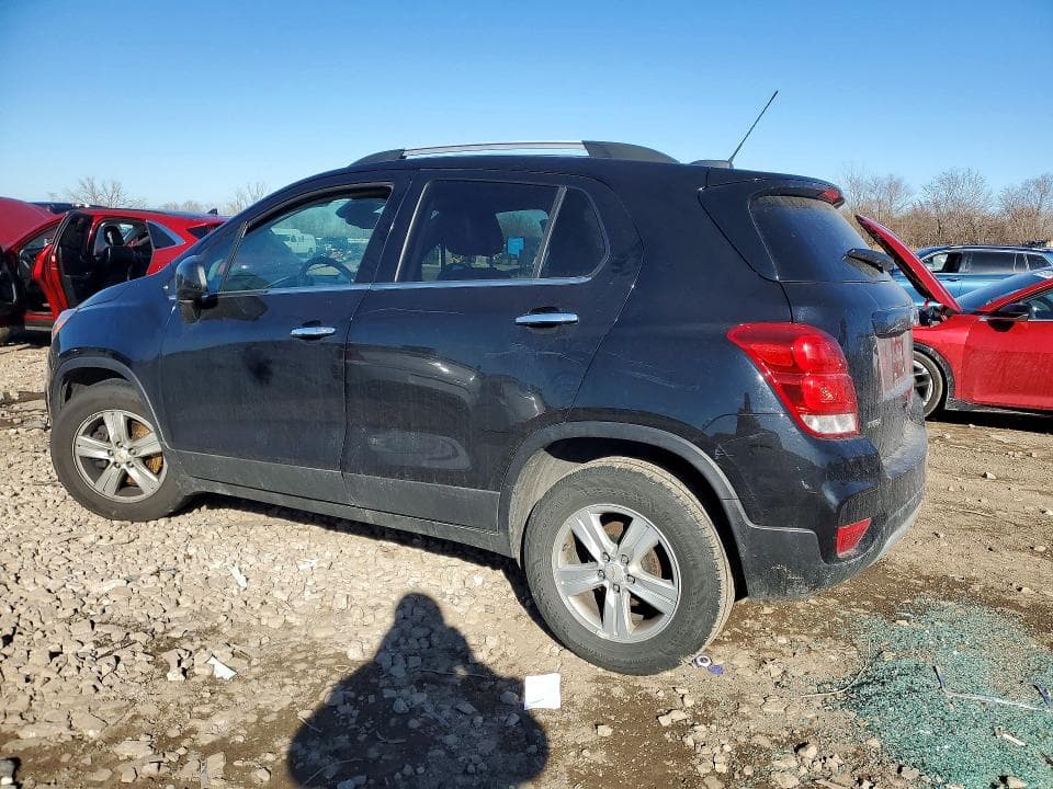 2020 CHEVROLET TRAX 1LT 2