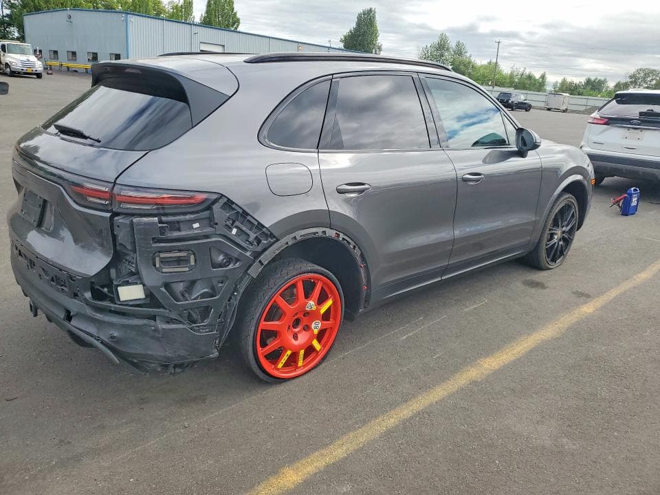 2022 PORSCHE CAYENNE 3