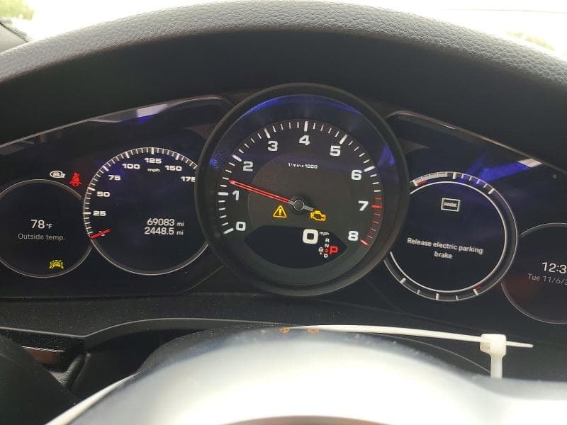 2022 PORSCHE CAYENNE 9
