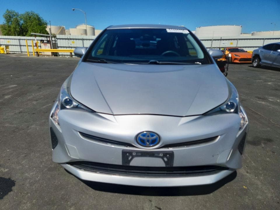 2017 TOYOTA PRIUS TWO 5
