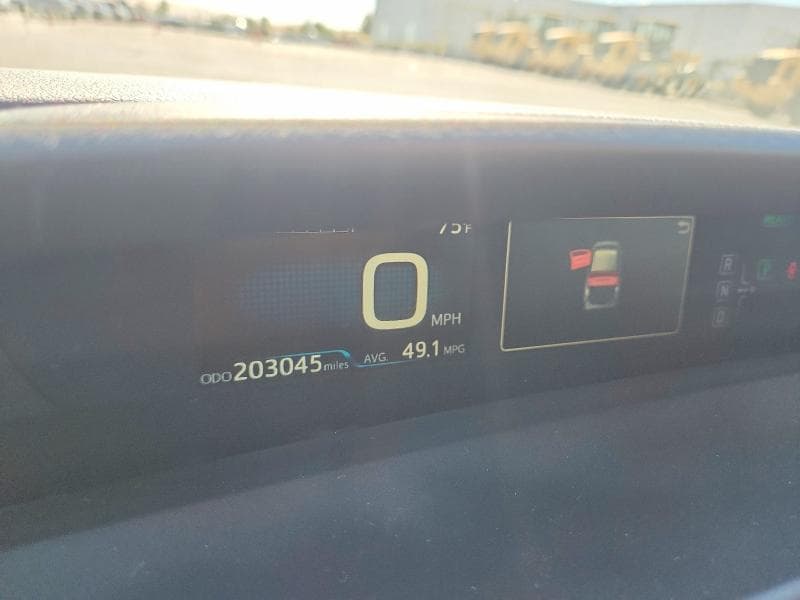 2017 TOYOTA PRIUS TWO 9