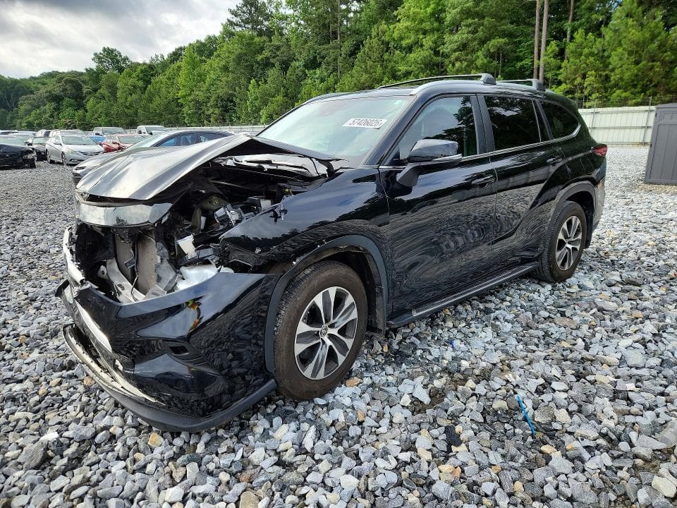 2023 TOYOTA HIGHLANDER XLE - 1