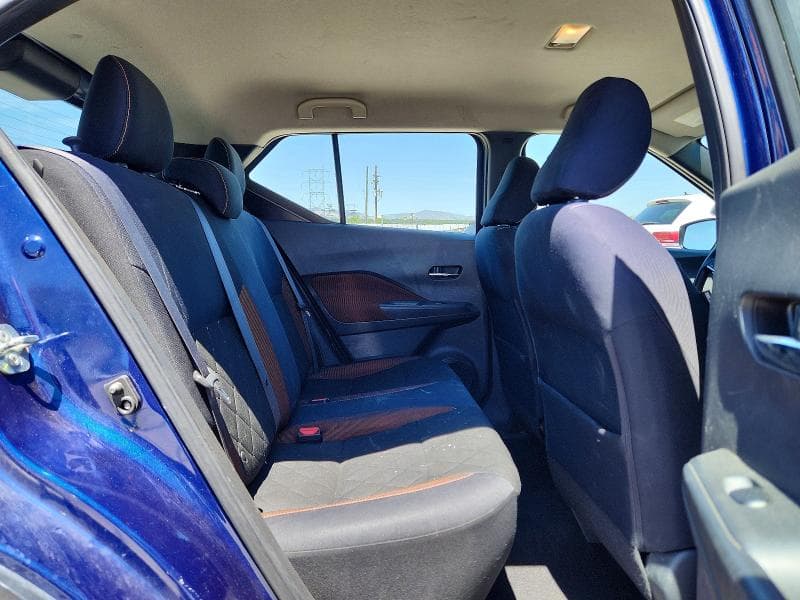 2018 NISSAN KICKS SR 11