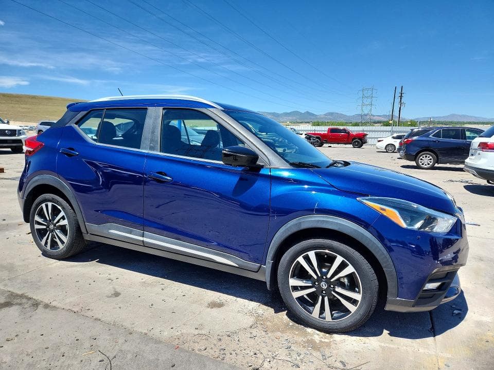 2018 NISSAN KICKS SR 4