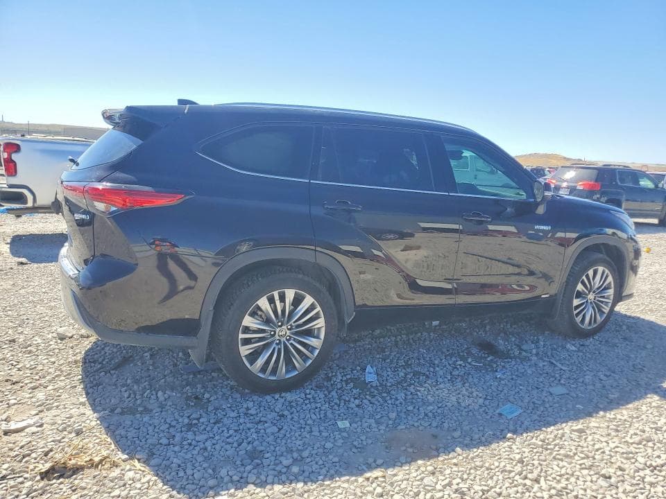 2021 TOYOTA HIGHLANDER HYBRID PLATINUM HYBRID PLATINUM 3