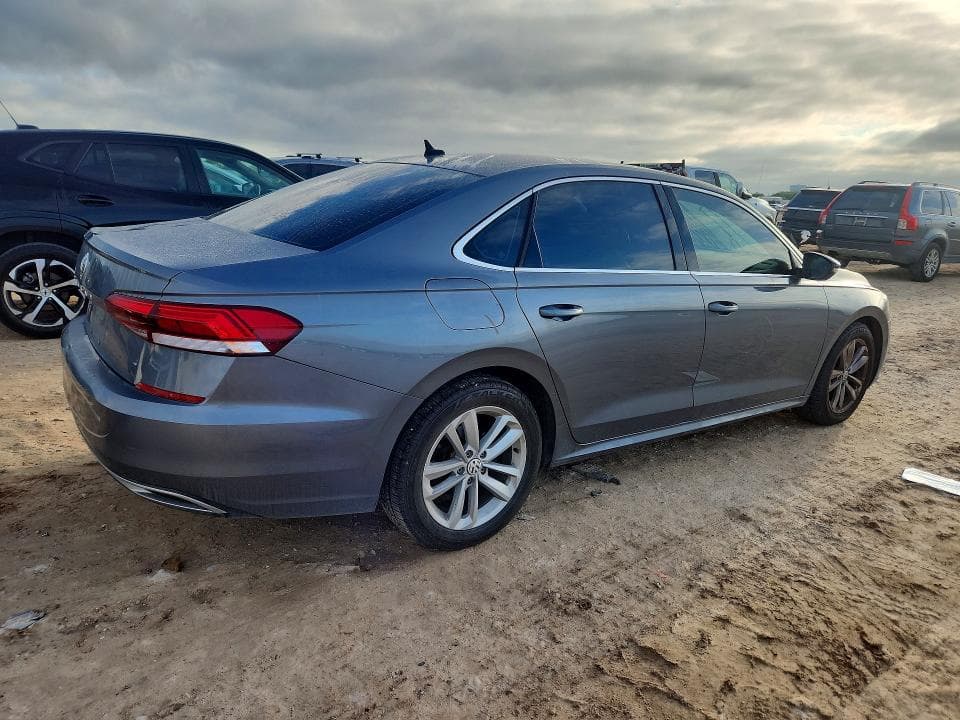 2020 VOLKSWAGEN PASSAT SE SE 3