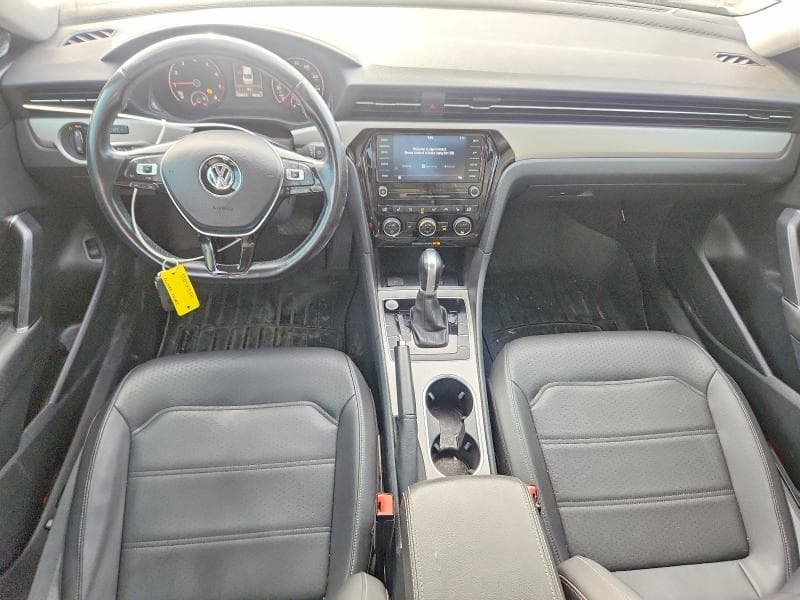 2020 VOLKSWAGEN PASSAT SE SE 8