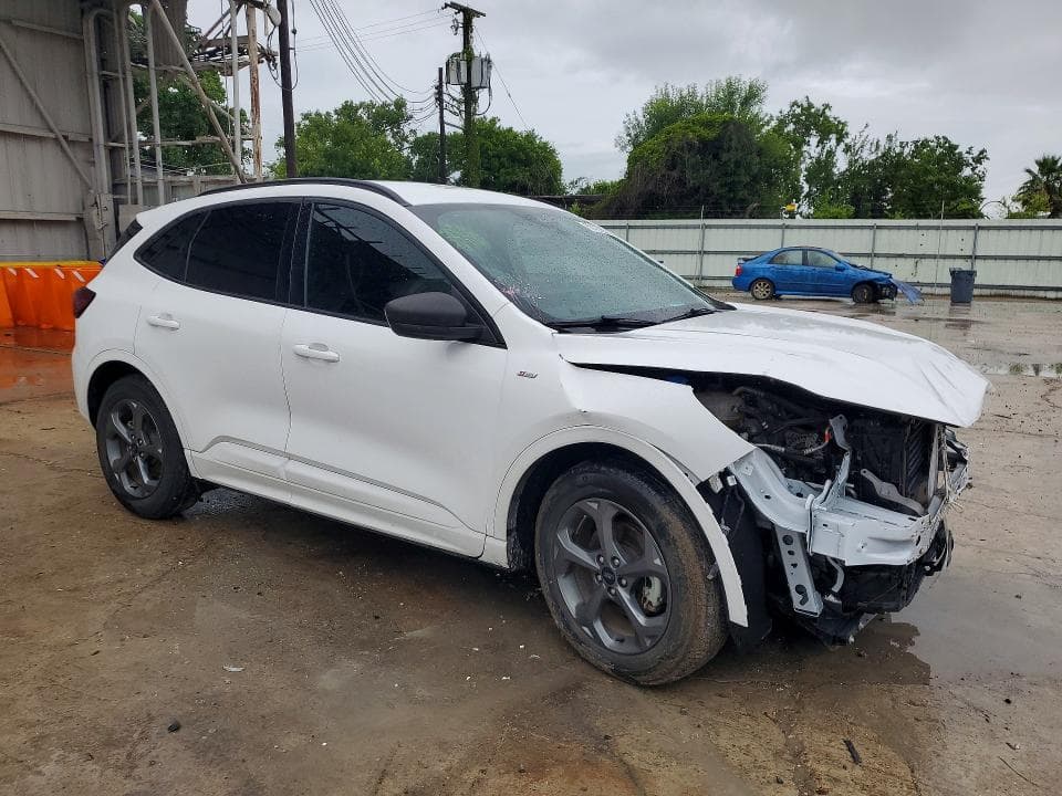 2023 FORD ESCAPE ST LINE 4