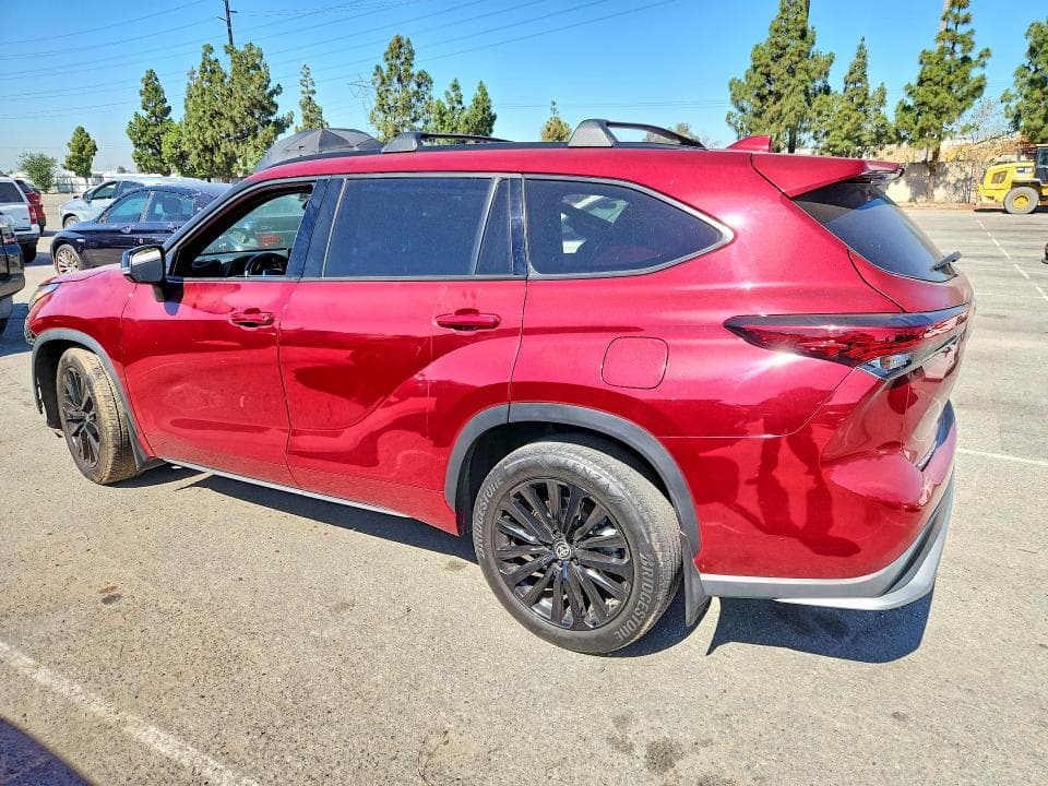 2023 TOYOTA HIGHLANDER XSE 2