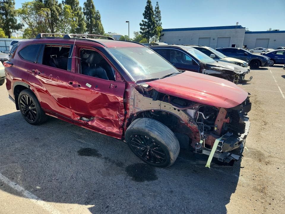2023 TOYOTA HIGHLANDER XSE 4