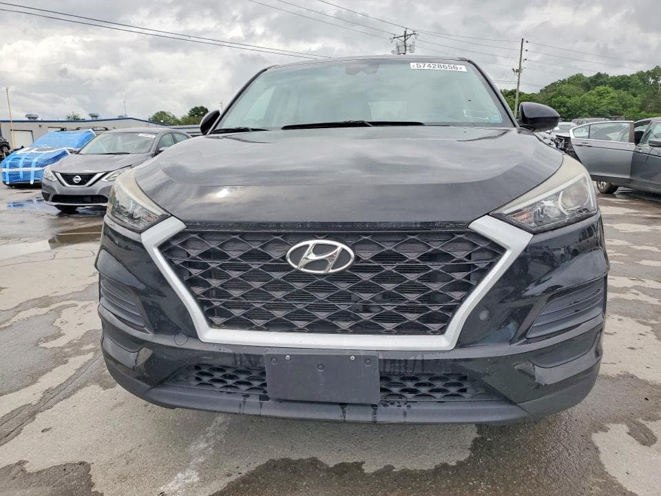 2020 HYUNDAI TUCSON SE 5