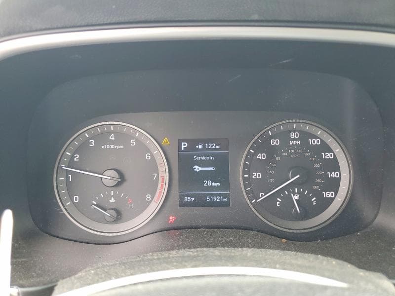 2020 HYUNDAI TUCSON SE 9