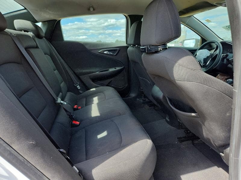 2018 CHEVROLET MALIBU LS 10