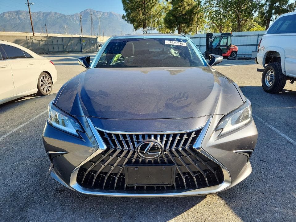2023 LEXUS ES 300H BASE 5