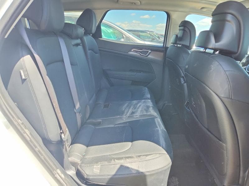 2025 KIA SPORTAGE EX 10