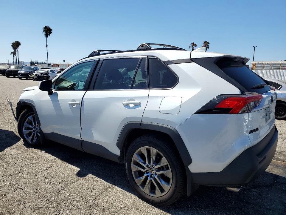 2023 TOYOTA RAV4 XLE PREMIUM 2