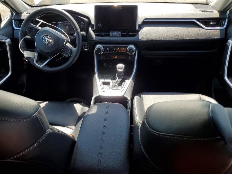 2023 TOYOTA RAV4 XLE PREMIUM 8