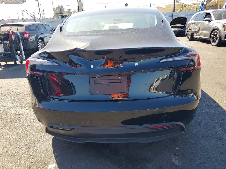 2025 TESLA MODEL 3 6