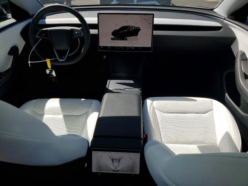 2025 TESLA MODEL 3 8
