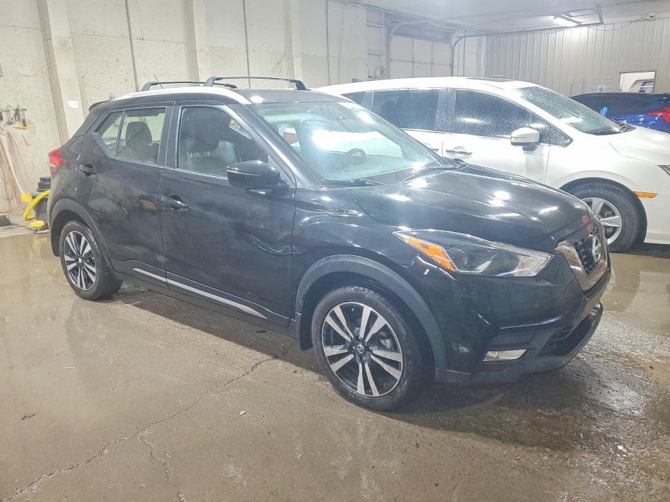 2019 NISSAN KICKS SR 4