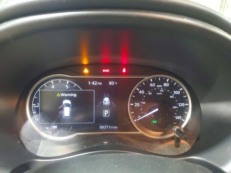 2019 NISSAN KICKS SR 9