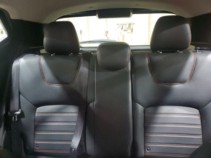 2019 NISSAN KICKS SR 10