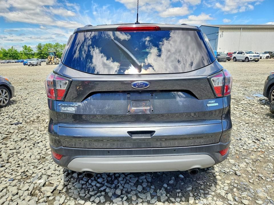2017 FORD ESCAPE SE 6