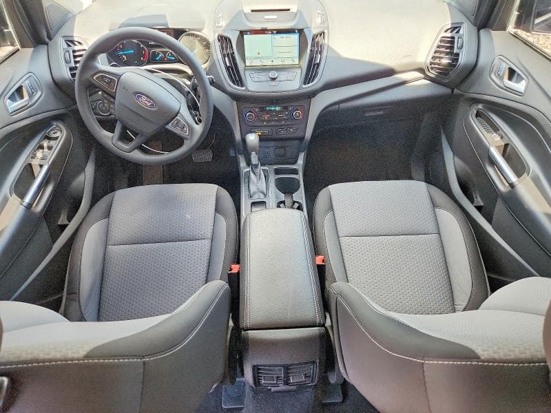 2017 FORD ESCAPE SE 8
