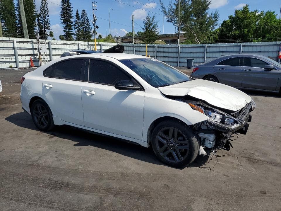 2021 KIA FORTE GT LINE 4