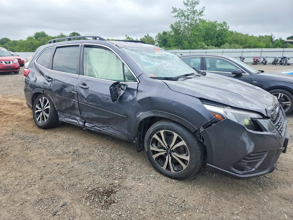 2024 SUBARU FORESTER LIMITED LIMITED 4