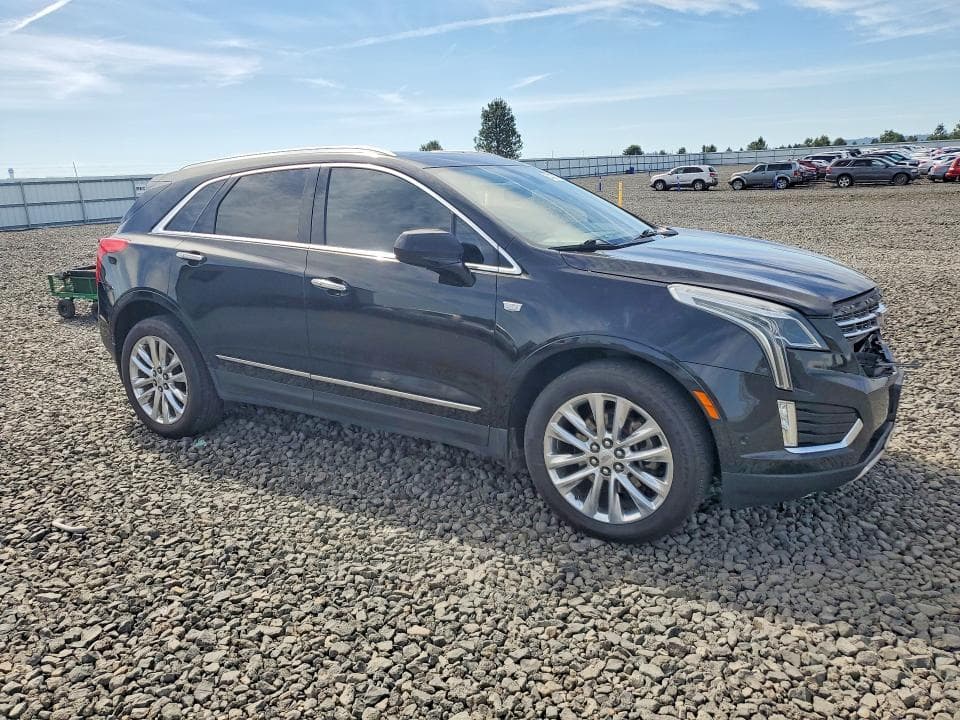 2017 CADILLAC XT5 PLATINUM 4