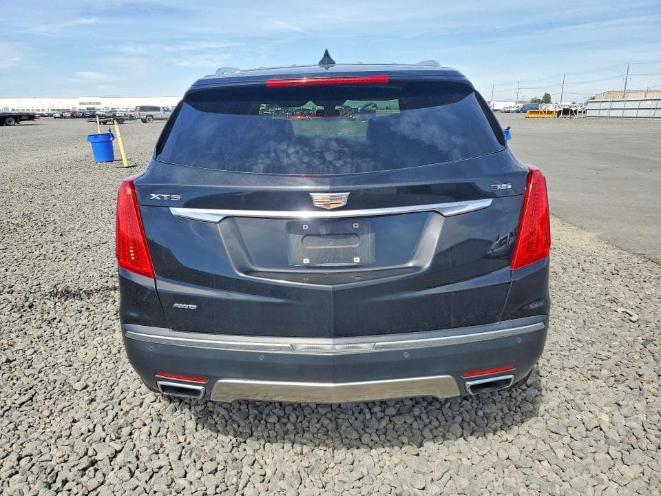 2017 CADILLAC XT5 PLATINUM 6