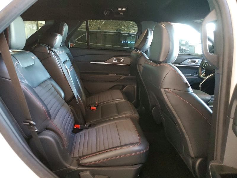 2025 FORD EXPLORER ST-LINE 11