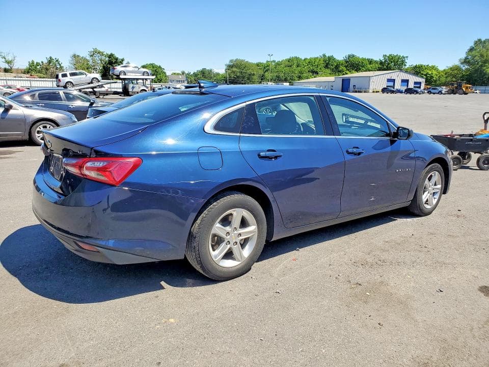 2022 CHEVROLET MALIBU LT 3