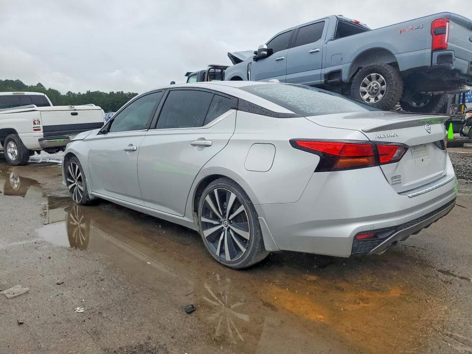 2020 NISSAN ALTIMA SR 2