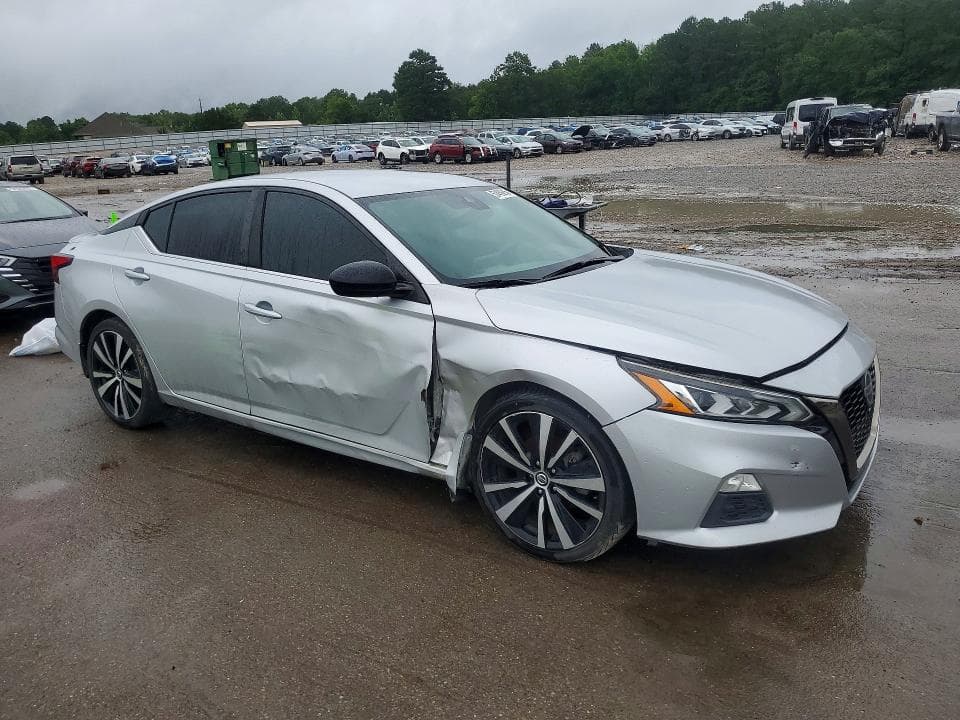 2020 NISSAN ALTIMA SR 4