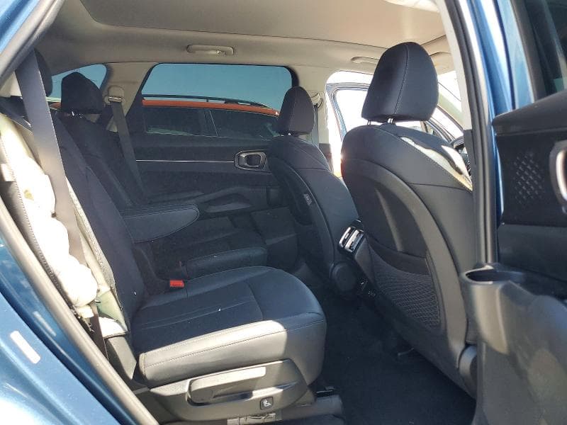 2025 KIA SORENTO EX 11