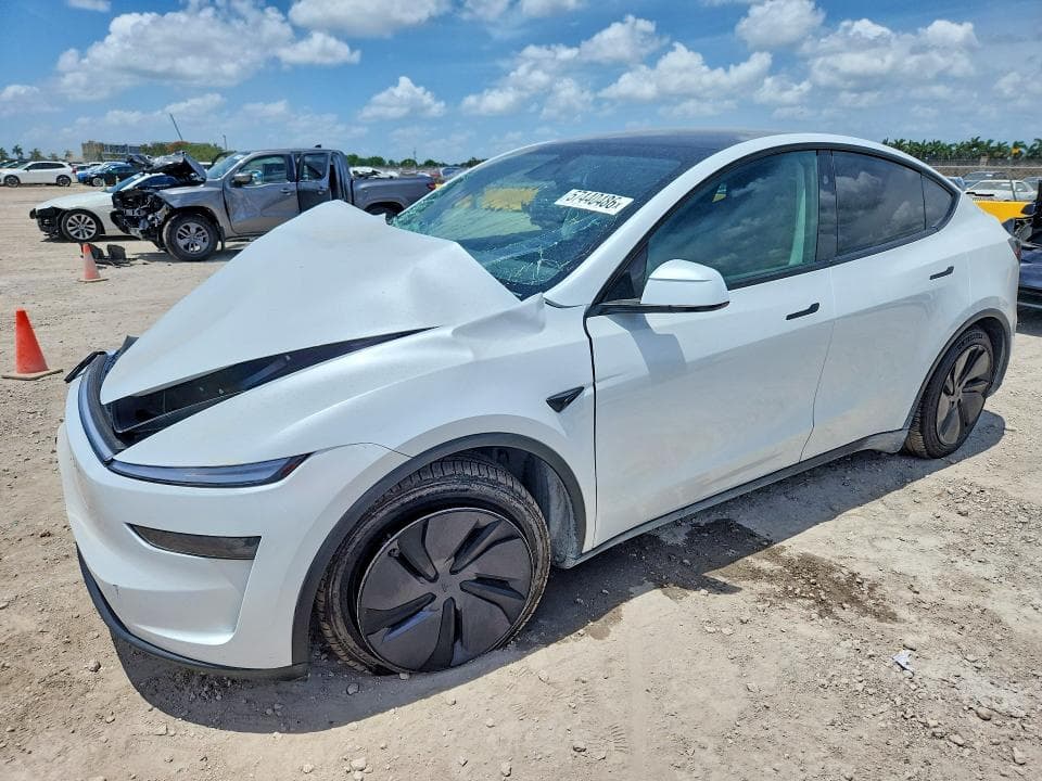 2026 TESLA MODEL Y