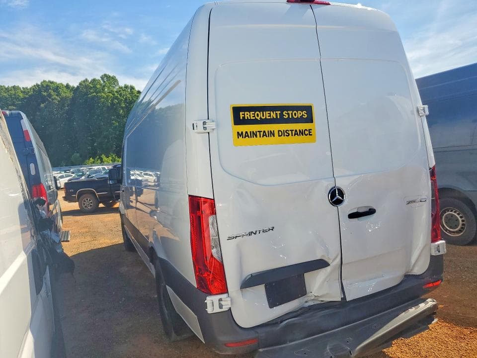 2025 MERCEDES-BENZ SPRINTER 2500 2