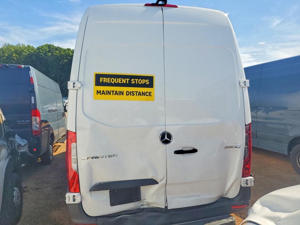 2025 MERCEDES-BENZ SPRINTER 2500 6