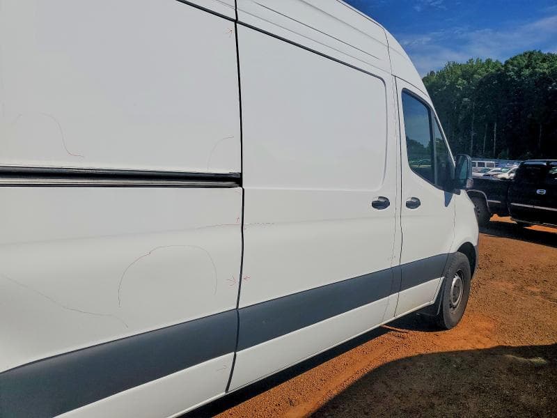 2025 MERCEDES-BENZ SPRINTER 2500 10