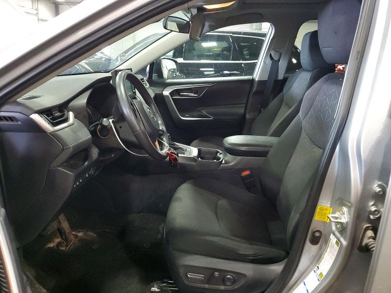 2019 TOYOTA RAV4 XLE XLE 7